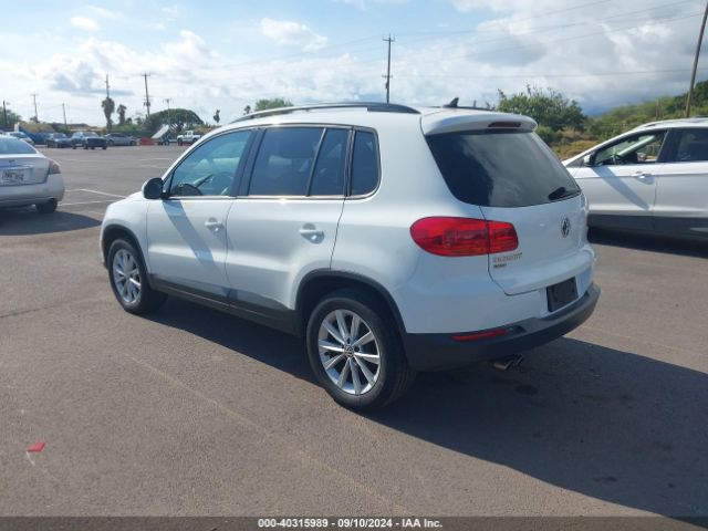 Photo 2 VIN: WVGAV7AX2HK044748 - VOLKSWAGEN TIGUAN 