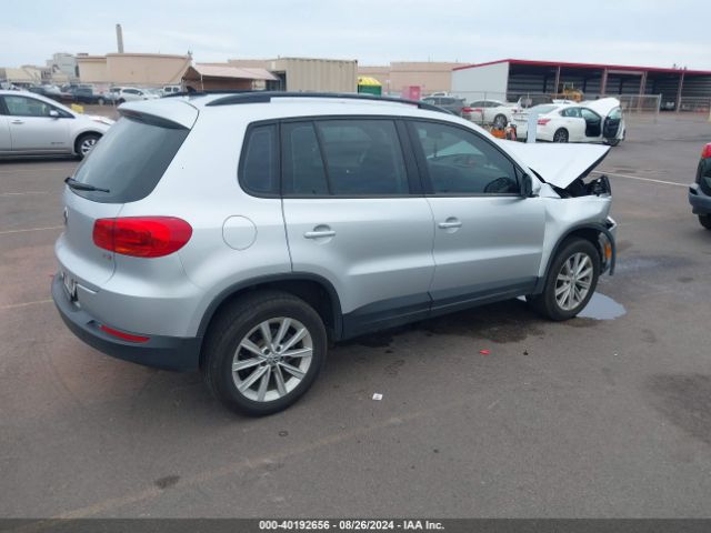 Photo 3 VIN: WVGAV7AX2JK002988 - VOLKSWAGEN TIGUAN LIMITED 