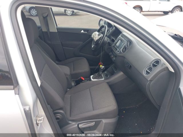 Photo 4 VIN: WVGAV7AX2JK002988 - VOLKSWAGEN TIGUAN LIMITED 