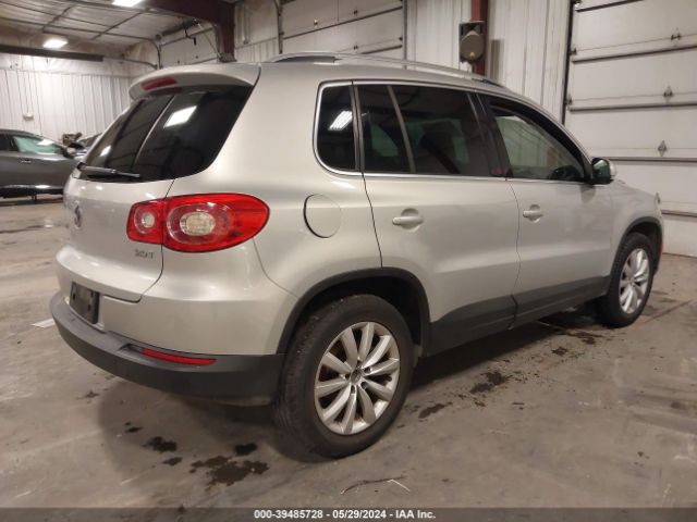 Photo 3 VIN: WVGAV7AX3BW524779 - VOLKSWAGEN TIGUAN 