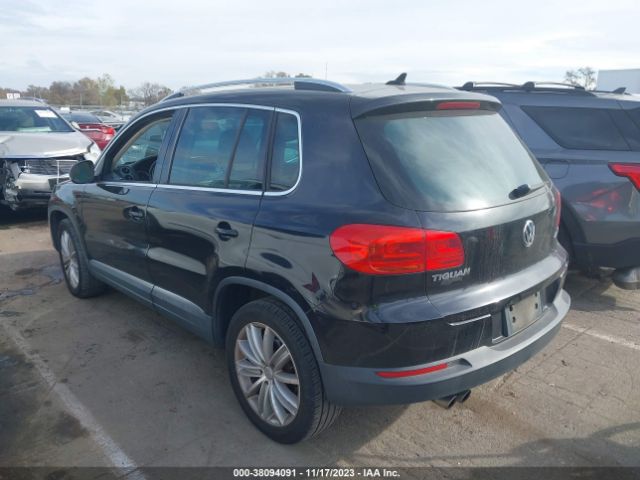 Photo 2 VIN: WVGAV7AX3CW557671 - VOLKSWAGEN TIGUAN 