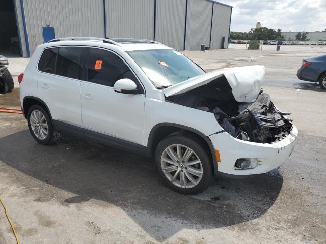 Photo 3 VIN: WVGAV7AX3GW581605 - VOLKSWAGEN TIGUAN S 