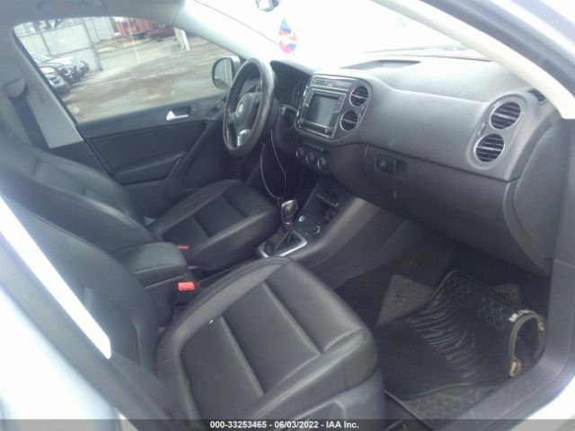 Photo 4 VIN: WVGAV7AX3HK011371 - VOLKSWAGEN TIGUAN 