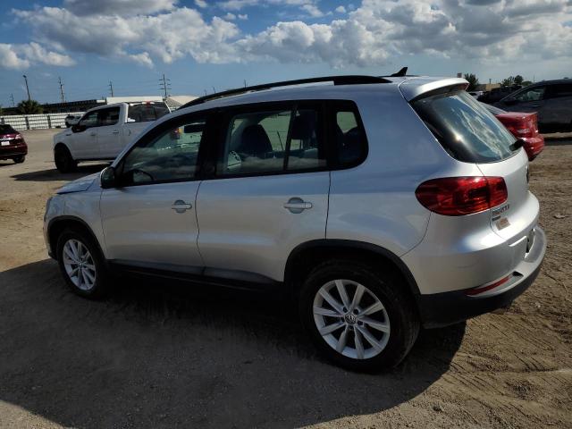 Photo 1 VIN: WVGAV7AX3HK047612 - VOLKSWAGEN TIGUAN 