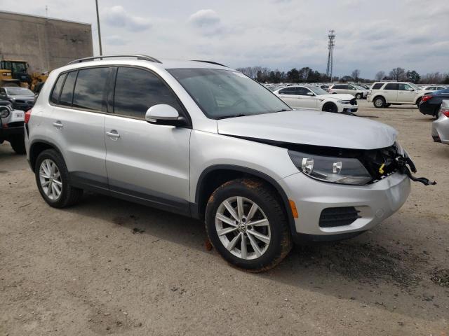 Photo 3 VIN: WVGAV7AX3HK047738 - VOLKSWAGEN TIGUAN S 