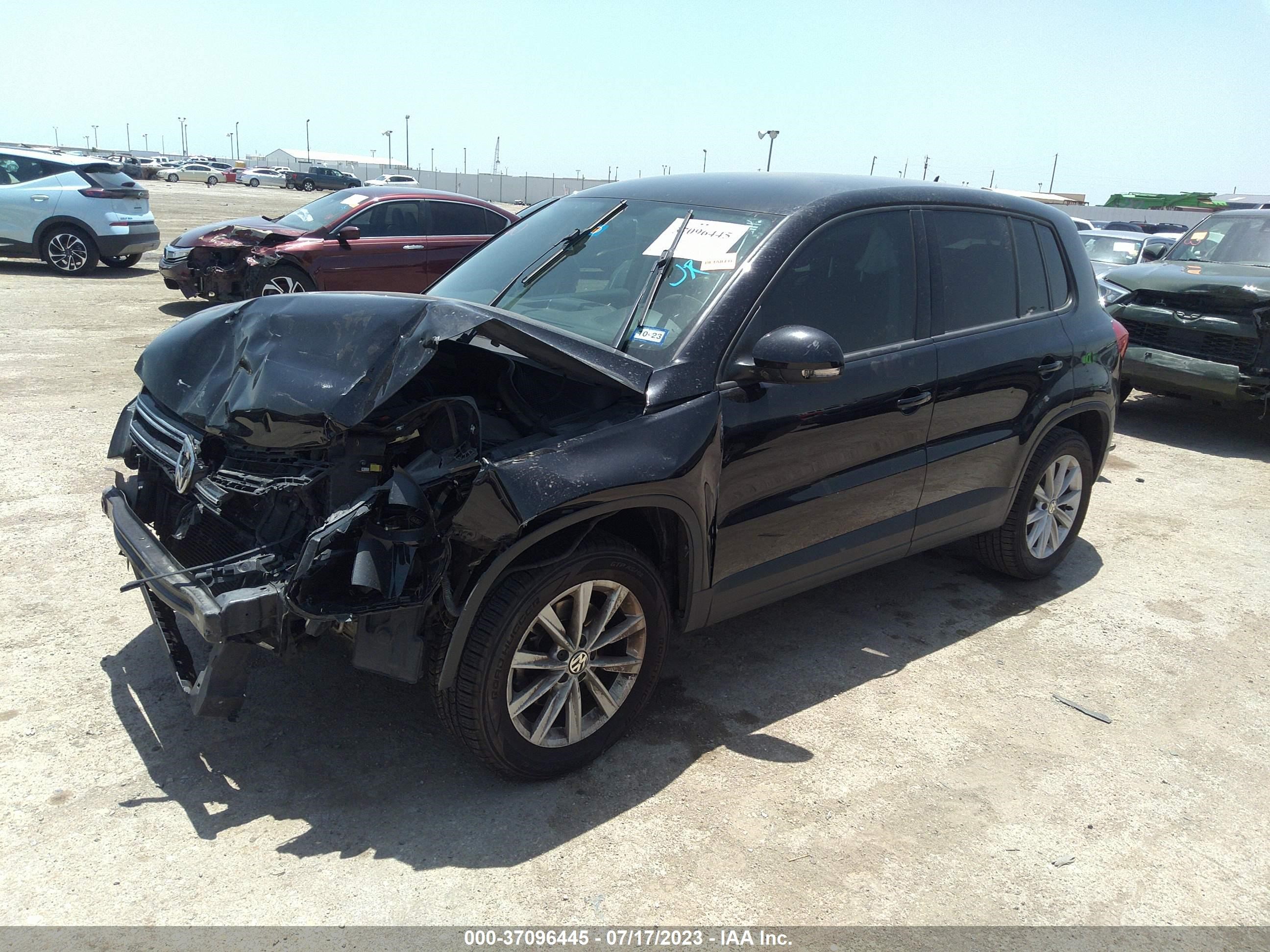 Photo 1 VIN: WVGAV7AX3HK053944 - VOLKSWAGEN TIGUAN 