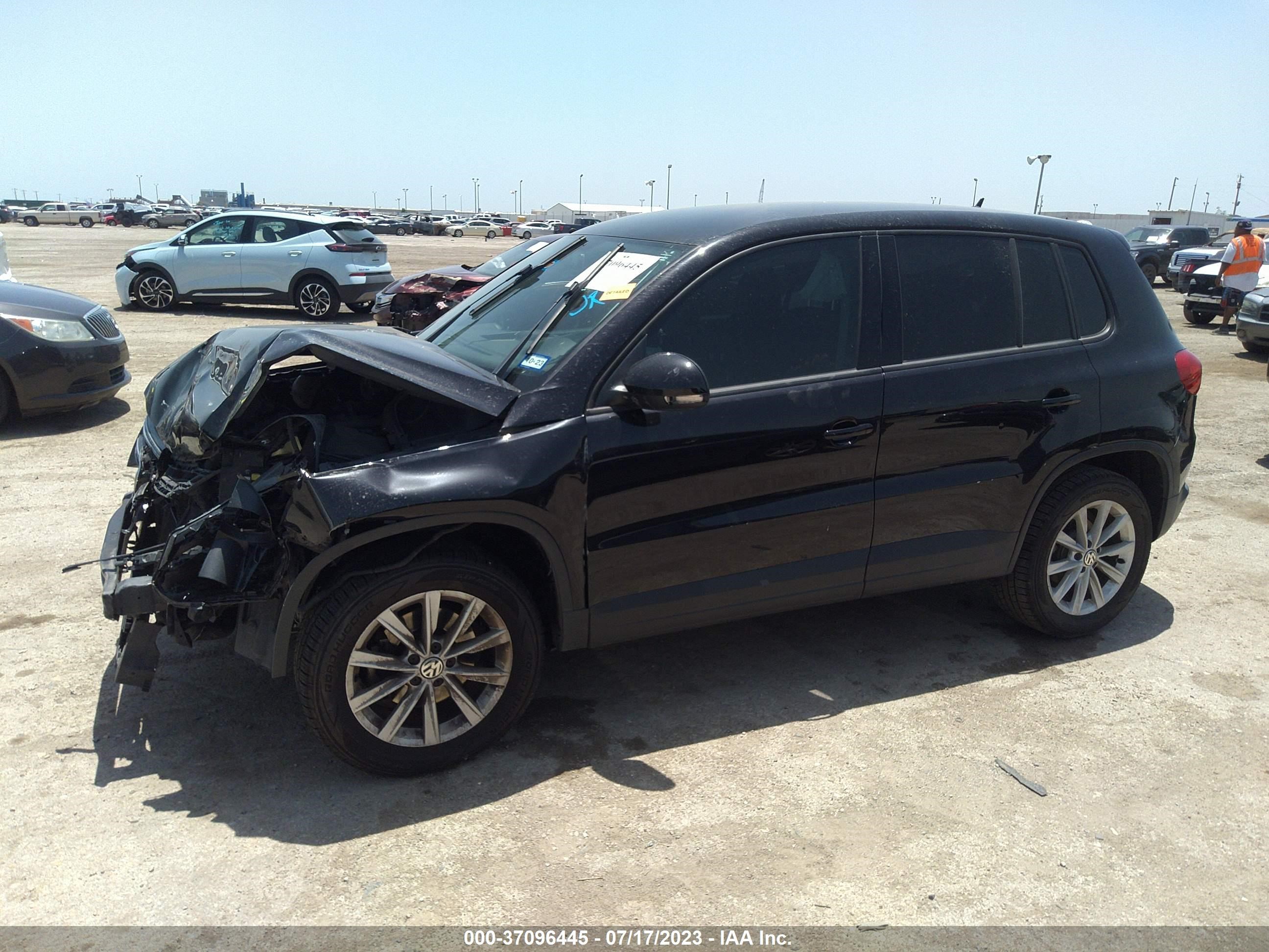 Photo 13 VIN: WVGAV7AX3HK053944 - VOLKSWAGEN TIGUAN 