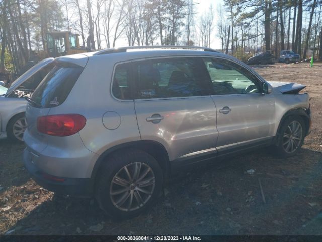 Photo 3 VIN: WVGAV7AX4CW531757 - VOLKSWAGEN TIGUAN 