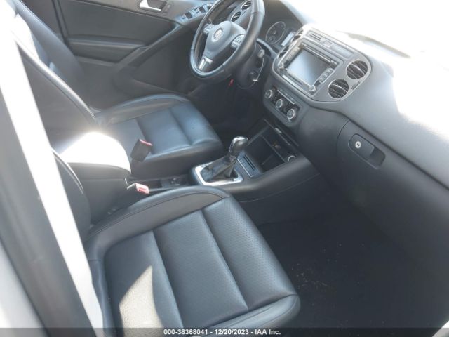 Photo 4 VIN: WVGAV7AX4CW531757 - VOLKSWAGEN TIGUAN 