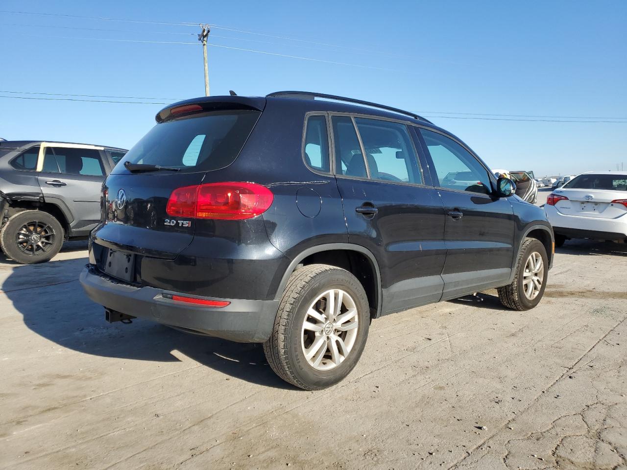 Photo 2 VIN: WVGAV7AX4FW501288 - VOLKSWAGEN TIGUAN 