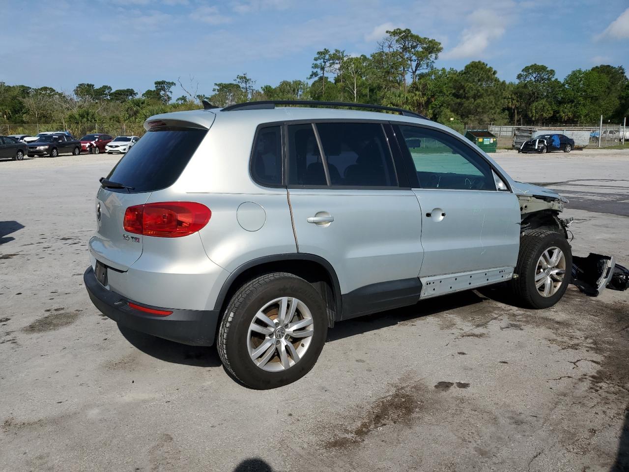 Photo 2 VIN: WVGAV7AX4FW604145 - VOLKSWAGEN TIGUAN 