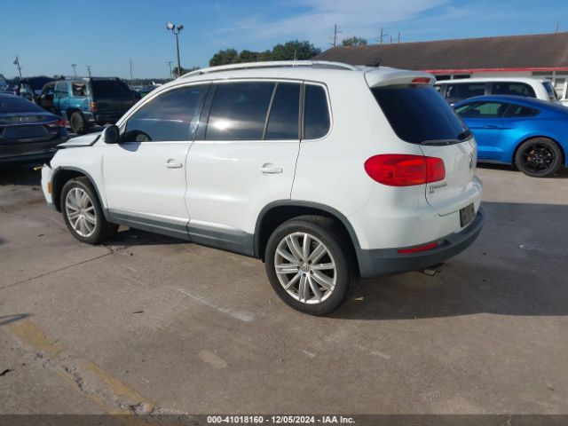 Photo 2 VIN: WVGAV7AX4GW027733 - VOLKSWAGEN TIGUAN 