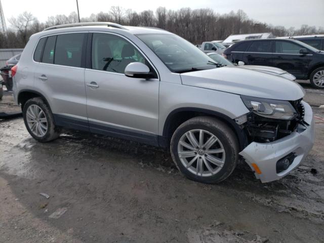 Photo 3 VIN: WVGAV7AX4GW509327 - VOLKSWAGEN TIGUAN 