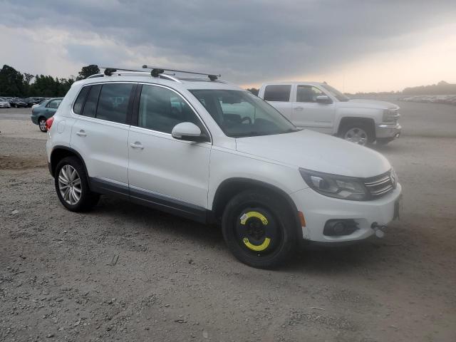 Photo 3 VIN: WVGAV7AX4GW527553 - VOLKSWAGEN TIGUAN 