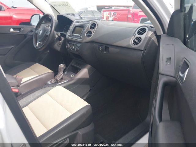 Photo 4 VIN: WVGAV7AX4GW584903 - VOLKSWAGEN TIGUAN 