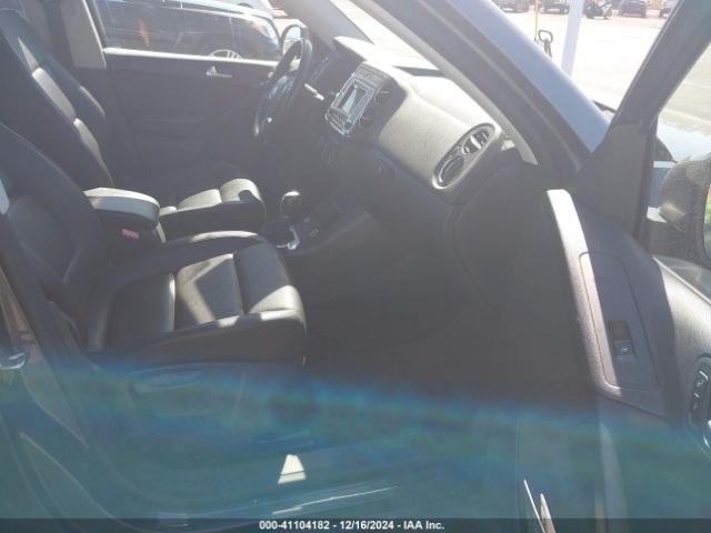 Photo 4 VIN: WVGAV7AX4GW613137 - VOLKSWAGEN TIGUAN 