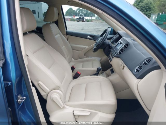 Photo 4 VIN: WVGAV7AX4HK038580 - VOLKSWAGEN TIGUAN 