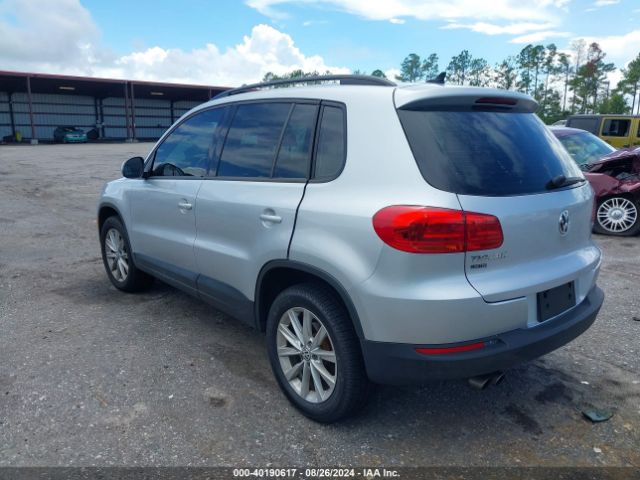 Photo 2 VIN: WVGAV7AX4HK042676 - VOLKSWAGEN TIGUAN 