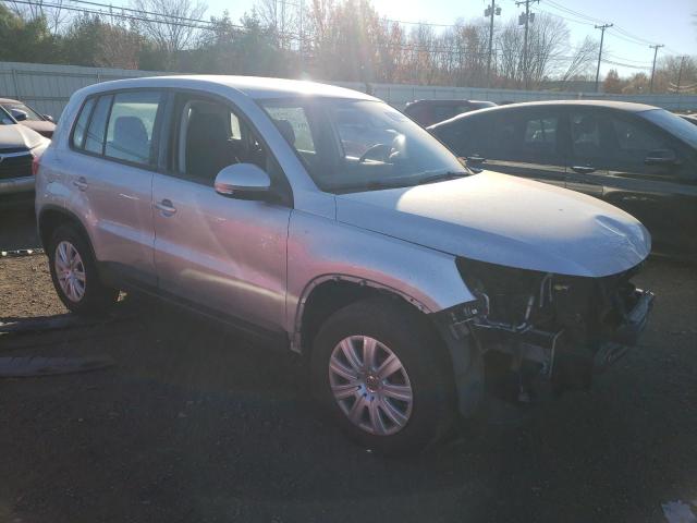 Photo 3 VIN: WVGAV7AX4HK046744 - VOLKSWAGEN TIGUAN S 