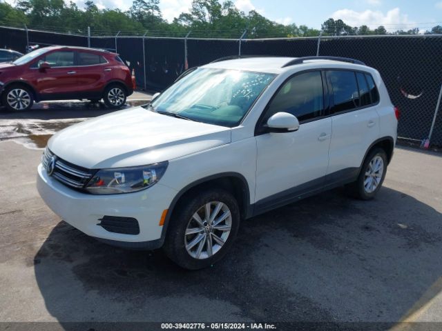 Photo 1 VIN: WVGAV7AX4JK000076 - VOLKSWAGEN TIGUAN LIMITED 