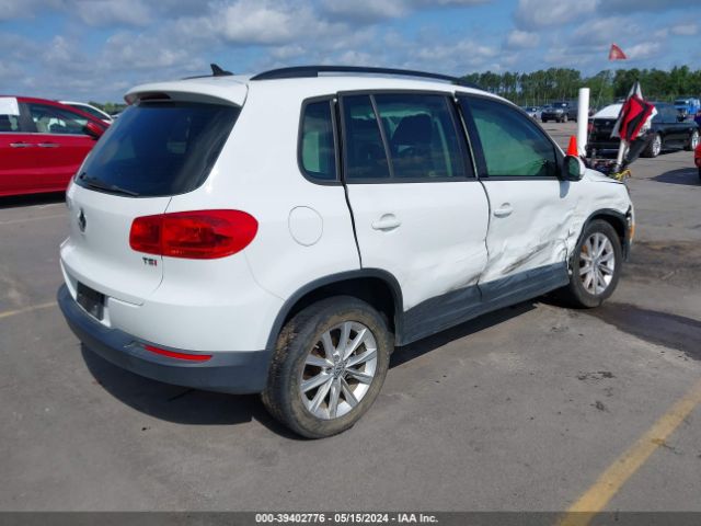 Photo 3 VIN: WVGAV7AX4JK000076 - VOLKSWAGEN TIGUAN LIMITED 