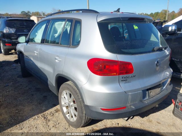 Photo 2 VIN: WVGAV7AX4JK000403 - VOLKSWAGEN TIGUAN LIMITED 