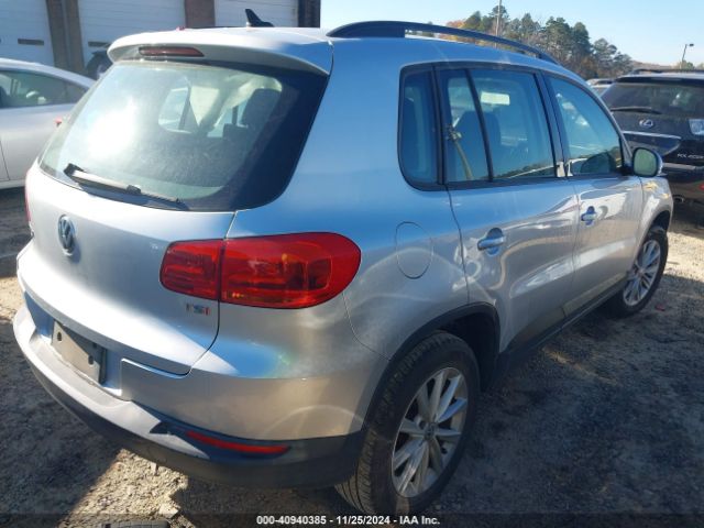 Photo 3 VIN: WVGAV7AX4JK000403 - VOLKSWAGEN TIGUAN LIMITED 