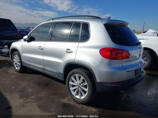 Photo 2 VIN: WVGAV7AX4JK001373 - VOLKSWAGEN TIGUAN LIMITED 