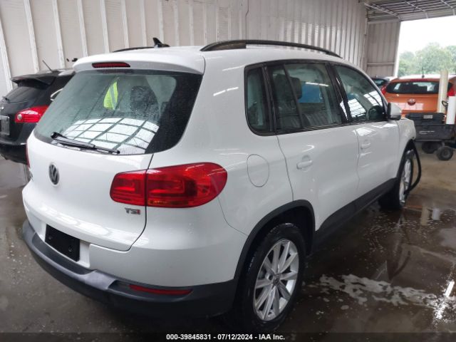 Photo 3 VIN: WVGAV7AX4JK003611 - VOLKSWAGEN TIGUAN LIMITED 