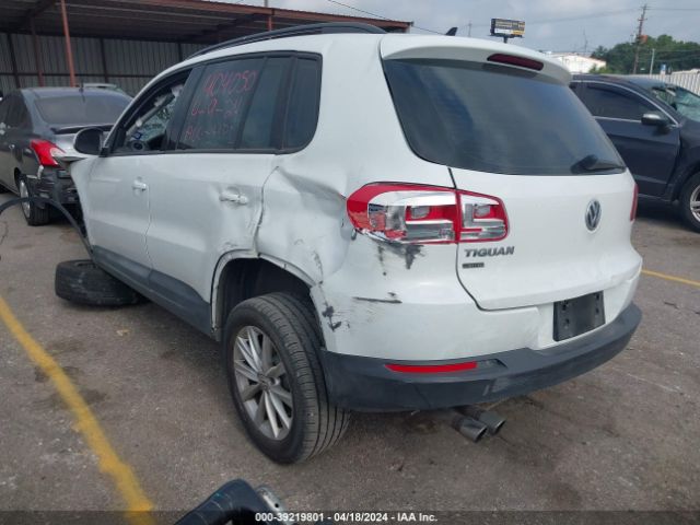 Photo 2 VIN: WVGAV7AX4JK006105 - VOLKSWAGEN TIGUAN LIMITED 