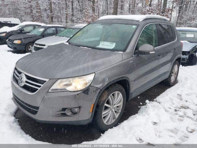 Photo 1 VIN: WVGAV7AX5AW515029 - VOLKSWAGEN TIGUAN 