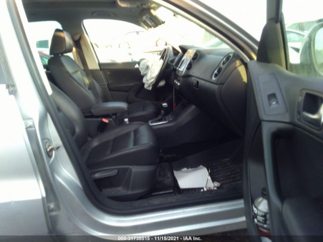 Photo 4 VIN: WVGAV7AX5AW517072 - VOLKSWAGEN TIGUAN 