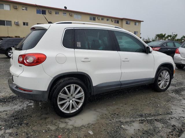 Photo 2 VIN: WVGAV7AX5BW515596 - VOLKSWAGEN TIGUAN 