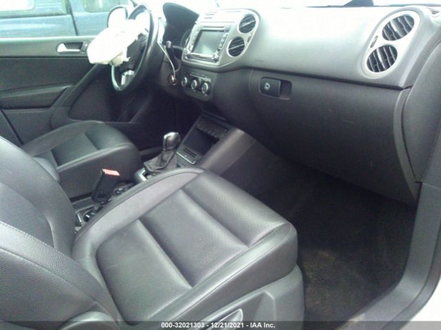 Photo 4 VIN: WVGAV7AX5BW542944 - VOLKSWAGEN TIGUAN 