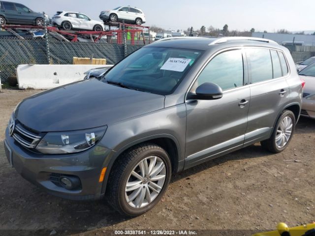 Photo 1 VIN: WVGAV7AX5CW006058 - VOLKSWAGEN TIGUAN 