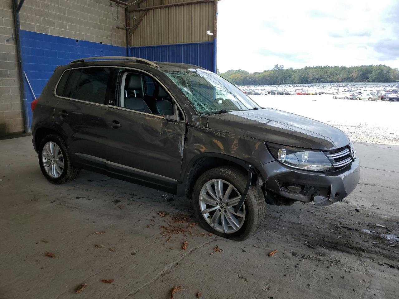 Photo 3 VIN: WVGAV7AX5FW597173 - VOLKSWAGEN TIGUAN 