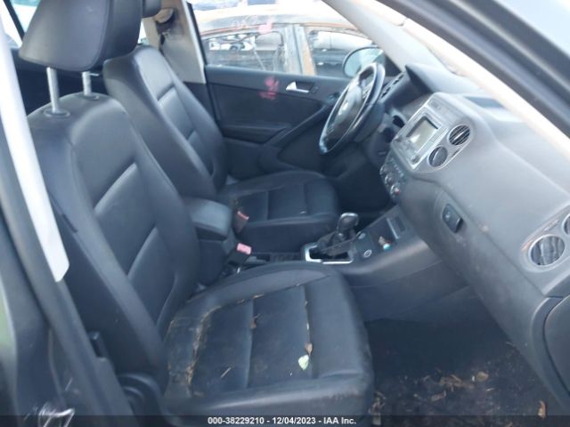 Photo 4 VIN: WVGAV7AX5GW514438 - VOLKSWAGEN TIGUAN 