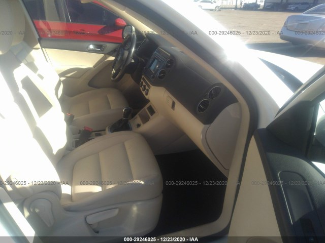 Photo 4 VIN: WVGAV7AX5GW574381 - VOLKSWAGEN TIGUAN 