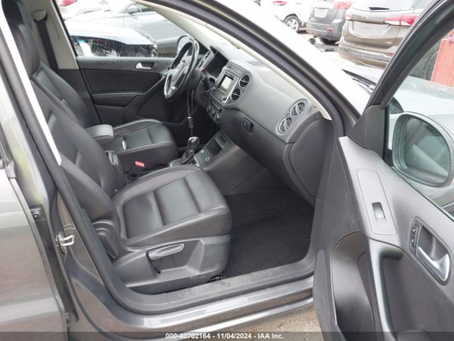 Photo 4 VIN: WVGAV7AX5GW608612 - VOLKSWAGEN TIGUAN 