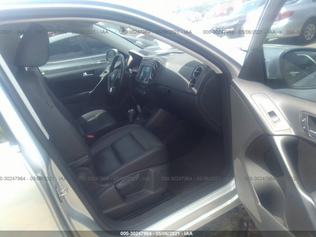 Photo 4 VIN: WVGAV7AX5HK000694 - VOLKSWAGEN TIGUAN 