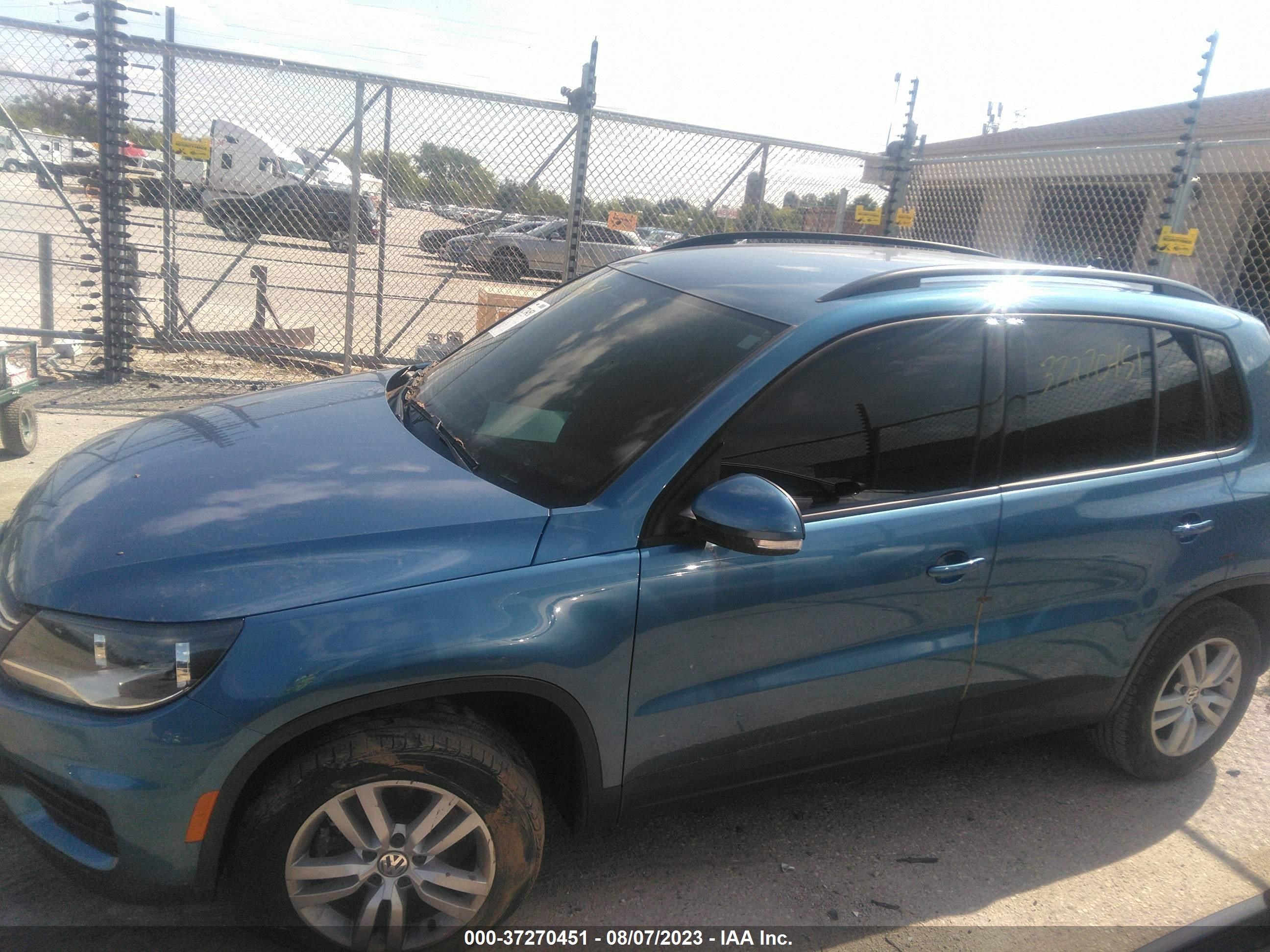 Photo 13 VIN: WVGAV7AX5HW510679 - VOLKSWAGEN TIGUAN 