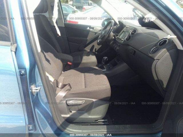 Photo 4 VIN: WVGAV7AX5JK000491 - VOLKSWAGEN TIGUAN LIMITED 