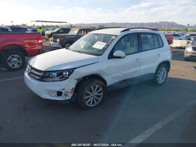 Photo 1 VIN: WVGAV7AX5JK004928 - VOLKSWAGEN TIGUAN LIMITED 