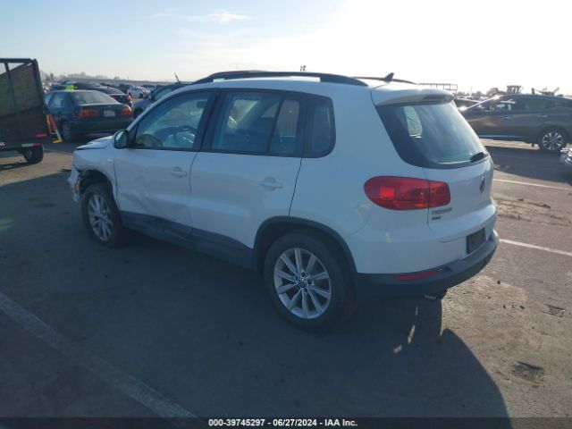 Photo 2 VIN: WVGAV7AX5JK004928 - VOLKSWAGEN TIGUAN LIMITED 