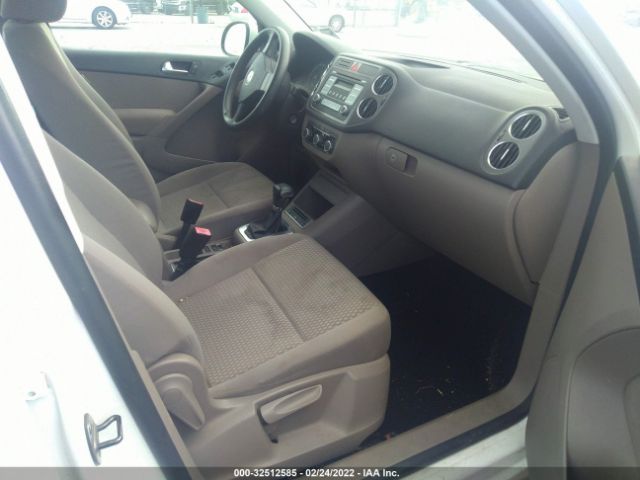 Photo 4 VIN: WVGAV7AX6AW002906 - VOLKSWAGEN TIGUAN 