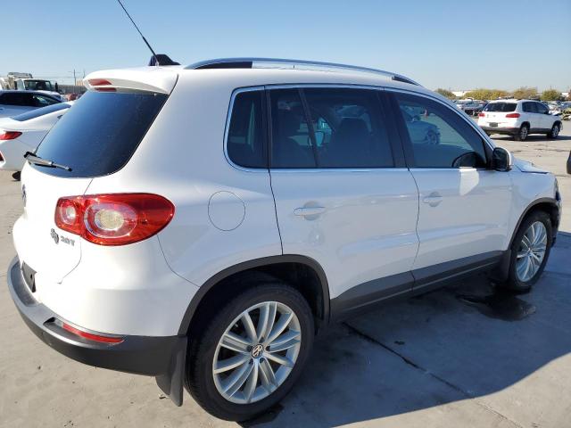 Photo 2 VIN: WVGAV7AX6AW522250 - VOLKSWAGEN TIGUAN S 