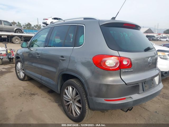 Photo 2 VIN: WVGAV7AX6AW525133 - VOLKSWAGEN TIGUAN 