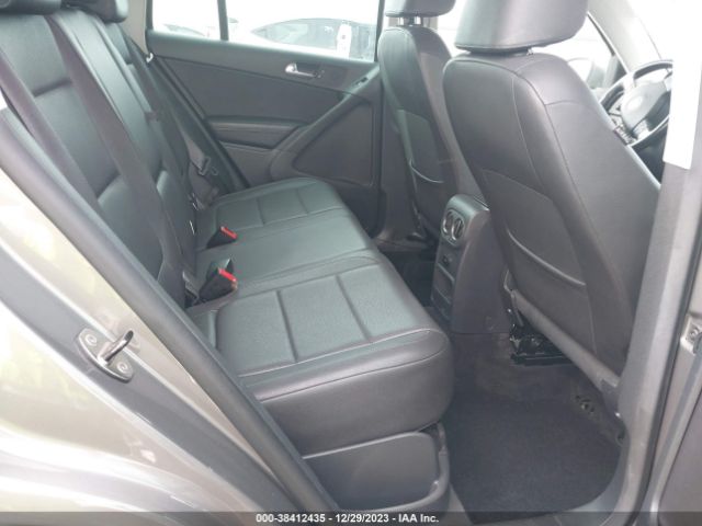 Photo 7 VIN: WVGAV7AX6AW525133 - VOLKSWAGEN TIGUAN 