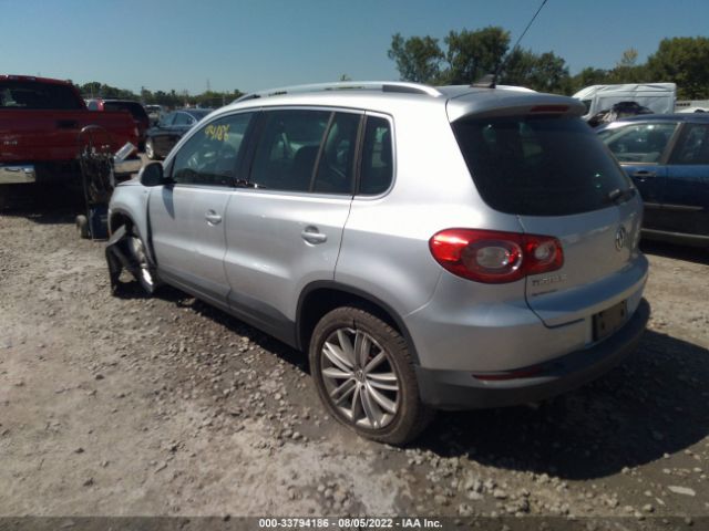 Photo 2 VIN: WVGAV7AX6AW529456 - VOLKSWAGEN TIGUAN 