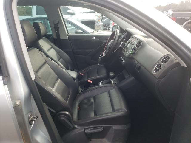 Photo 4 VIN: WVGAV7AX6AW533586 - VOLKSWAGEN TIGUAN 